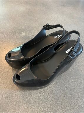 Melissa Black Peep-Toe Slingback Wedge Groovy Platform Shoes 4in Size 8
